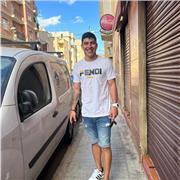 Una persona con muchas ganas de aprender cada dia, paciente, divertida y con mucha vocación para el cuidado de los niños